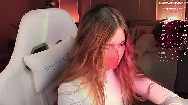 Frau Lina online show from 12/08/24, 05:22