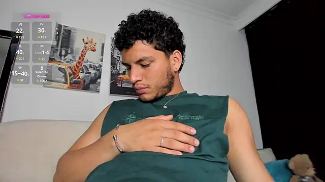 Snapshot of Curlblue chatting on 02/07/25, 01:15 Curlblue online show from 02/07/25, 01:15