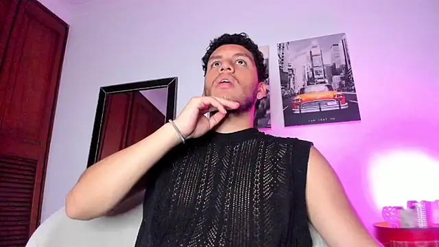 Snapshot of Curlblue chatting on 02/09/25, 01:44 Curlblue online show from 02/09/25, 01:44