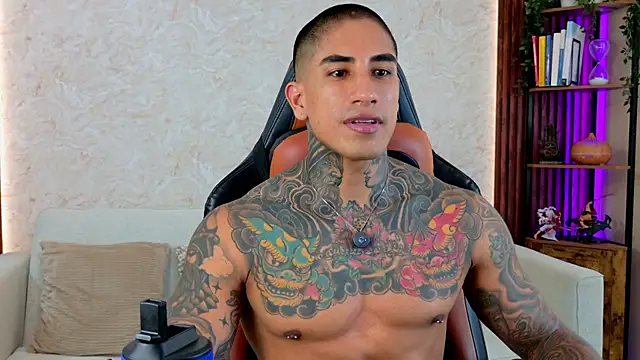 AdanReilly online show from 04/10/26, 08:57