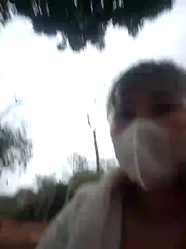 Snapshot of zizi_public chatting on 01/30/25, 10:50 zizi public online show from 01/30/25, 10:50