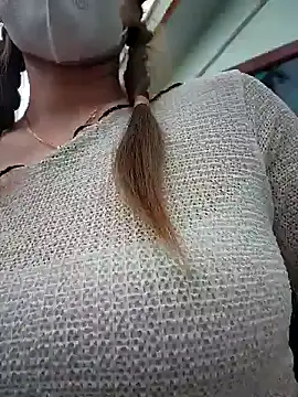 Snapshot of zizi_public chatting on 02/19/25, 03:17 zizi public online show from 02/19/25, 03:17