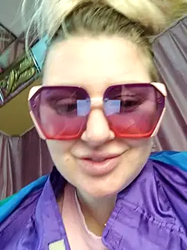LadyLolyPop  online show from 05/08/26, 03:34