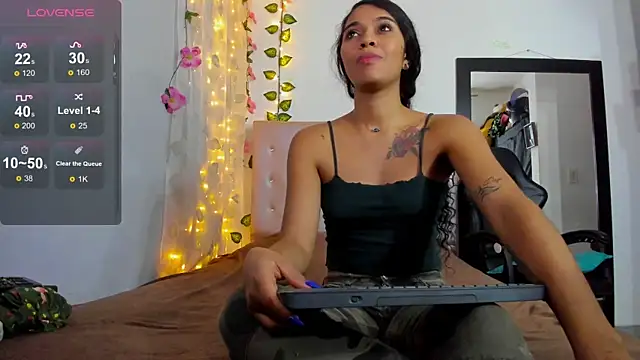 tefy-cardona online show from 11/14/25, 12:20