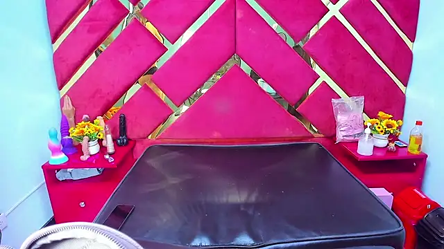 Sweet Annyy online show from 12/02/25, 12:21