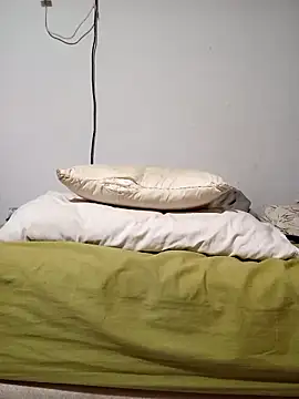 Snapshot of rascarasca69 chatting on 02/26/26, 04:44 rascarasca69 online show from 02/26/26, 04:44