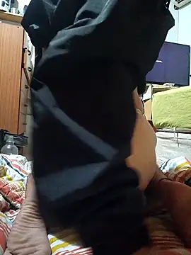 Snapshot of rascarasca69 chatting on 04/15/26, 03:24 rascarasca69 online show from 04/15/26, 03:24