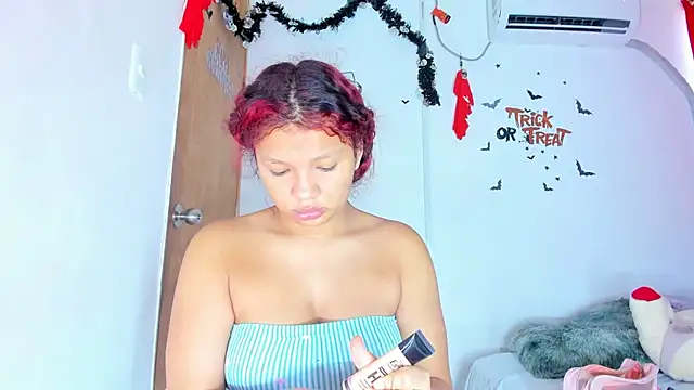 Emily Coper18 online show from 10/09/25, 01:09