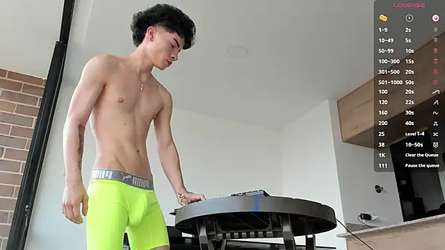 Snapshot of pretur_cruba1 chatting on 03/06/25, 12:30 pretur cruba1 online show from 03/06/25, 12:30