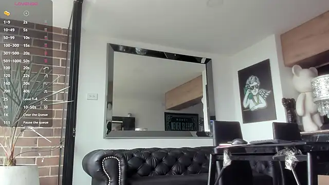 Snapshot of pretur_cruba1 chatting on 09/17/25, 12:07 pretur cruba1 online show from 09/17/25, 12:07