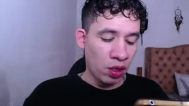 cute eidenx online show from 06/02/26, 07:05