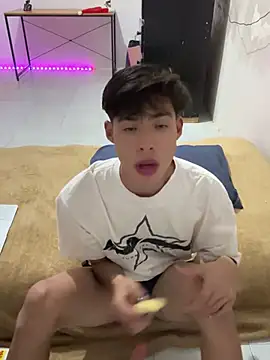 Snapshot of Jacotnk chatting on 12/10/24, 04:56 Jacotnk online show from 12/10/24, 04:56