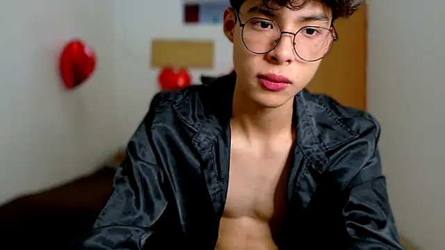 Snapshot of Jacotnk chatting on 02/14/25, 05:19 Jacotnk online show from 02/14/25, 05:19