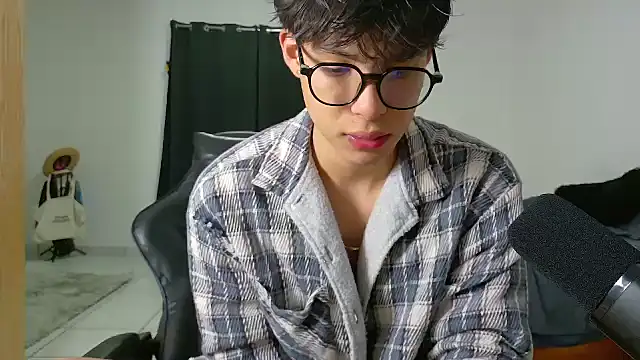 Snapshot of Jacotnk chatting on 10/03/25, 04:20 Jacotnk online show from 10/03/25, 04:20