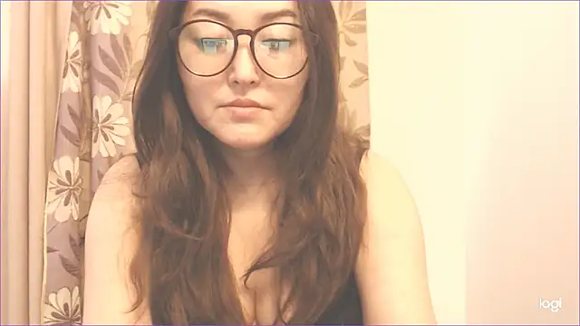 Snapshot of hrnyteacher chatting on 01/15/25, 07:37 hrnyteacher online show from 01/15/25, 07:37