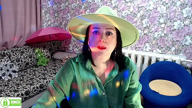 Julia-ru online show from 12/28/24, 09:40