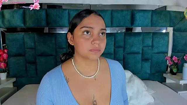 Abril Gomez06 online show from 05/22/26, 08:14