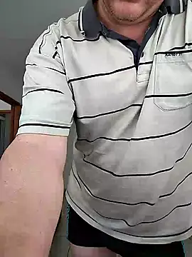 Snapshot of Sarpe84 chatting on 01/18/25, 10:17 Sarpe84 online show from 01/18/25, 10:17