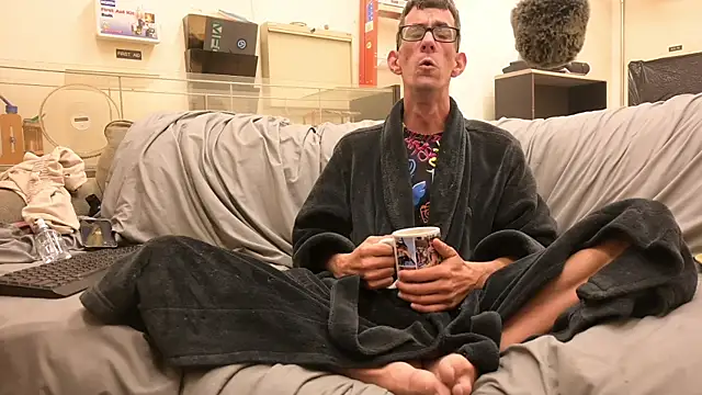 joeiandola online show from 04/18/26, 03:16