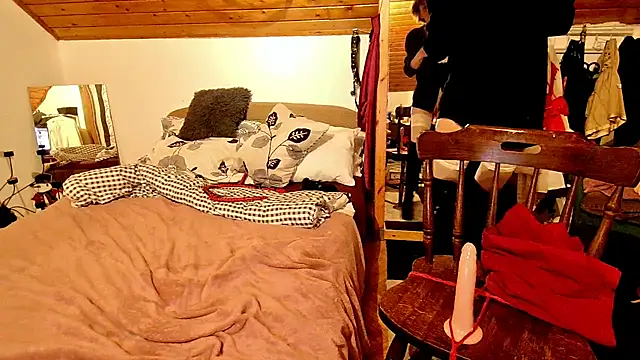 Hot Colettte online show from 12/25/24, 04:01