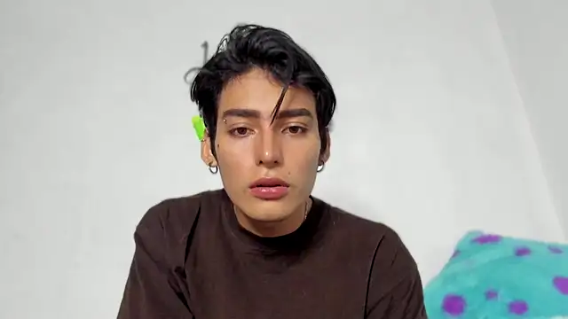 Snapshot of sebas_rose chatting on 12/07/24, 10:50 sebas rose online show from 12/07/24, 10:50