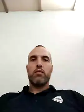 leon3875 online show from 01/07/25, 03:02