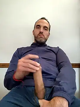 leon3875 online show from 10/21/25, 03:24