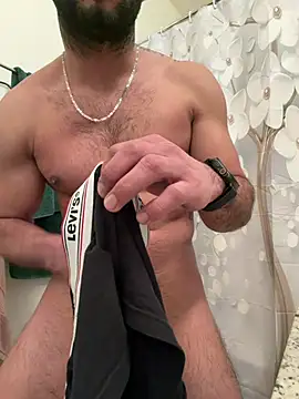 elchino0809 online show from 02/04/26, 04:13