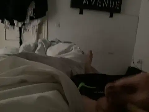 Snapshot of Bossinmidd12 chatting on 03/08/25, 11:58 Bossinmidd12 online show from 03/08/25, 11:58