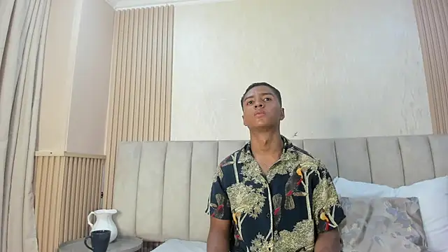 Snapshot of MagnusKing_ chatting on 05/06/26, 11:04 MagnusKing online show from 05/06/26, 11:04