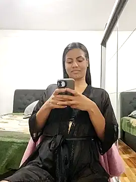 Bella Anjoss online show from 01/08/25, 12:17