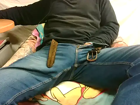 Giulio35 Pika online show from 11/13/25, 03:55