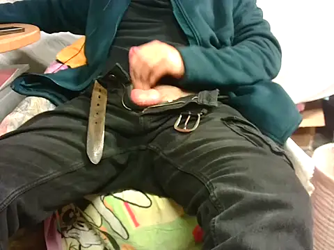 Giulio35 Pika online show from 11/30/25, 05:50