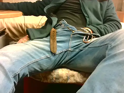 Giulio35 Pika online show from 03/23/26, 01:26