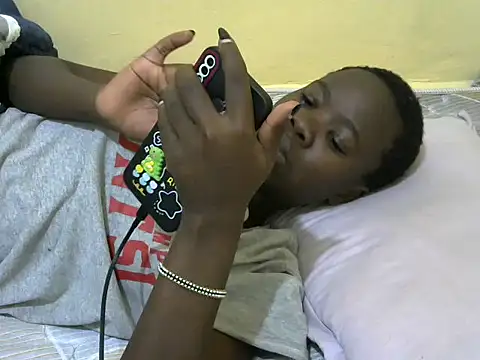 Snapshot of hey_its_andreana chatting on 01/27/25, 07:56 hey its andreana online show from 01/27/25, 07:56