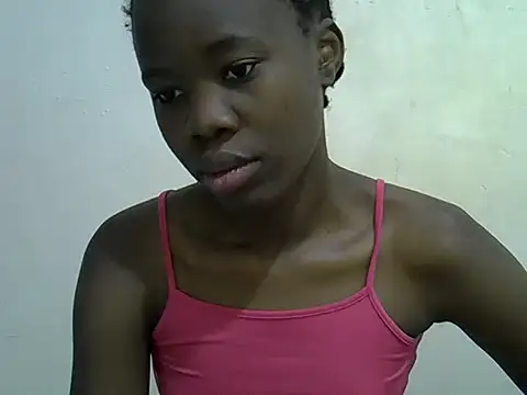 Snapshot of hey_its_andreana chatting on 10/16/25, 03:13 hey its andreana online show from 10/16/25, 03:13