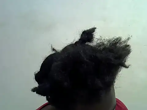 Snapshot of hey_its_andreana chatting on 10/29/25, 08:21 hey its andreana online show from 10/29/25, 08:21