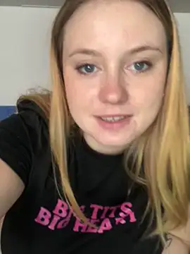 chloetarducci online show from 03/01/25, 04:33