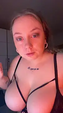 chloetarducci online show from 02/08/26, 07:39