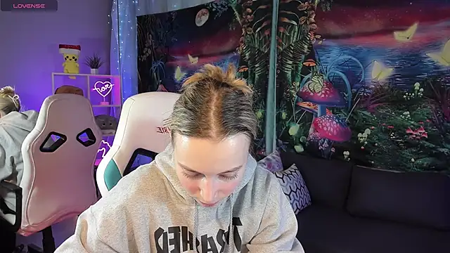 TiffanyBatson online show from 02/24/25, 07:55