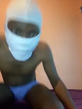 Snapshot of unknownpstar chatting on 09/21/25, 07:10 unknownpstar online show from 09/21/25, 07:10