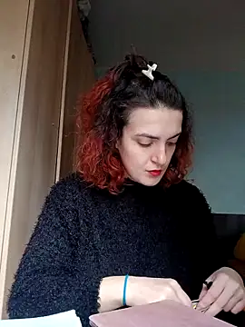 Snapshot of LadyMinnie chatting on 10/26/25, 02:12 LadyMinnie online show from 10/26/25, 02:12