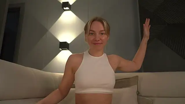 Snapshot of -Snowwwy- chatting on 03/14/25, 07:23 -Snowwwy- online show from 03/14/25, 07:23