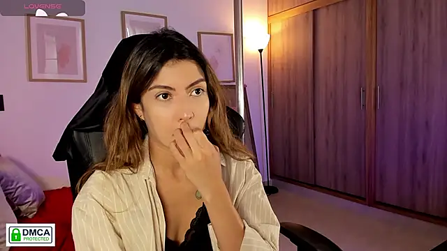 Lilabril online show from 04/12/26, 02:33