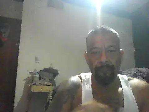 Snapshot of ElMasChingonMX chatting on 10/12/25, 10:09 ElMasChingonMX online show from 10/12/25, 10:09