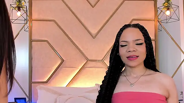 siara and zoe online show from 03/06/25, 10:04