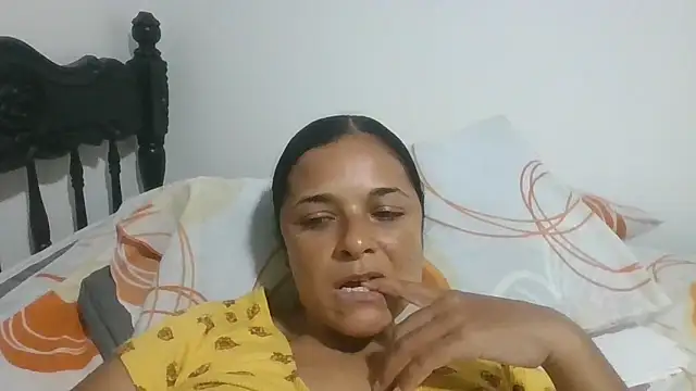 GiveLove1 online show from 10/31/25, 04:30