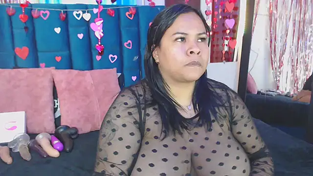 Snapshot of alba_sex10 chatting on 02/21/25, 01:33 alba sex10 online show from 02/21/25, 01:33