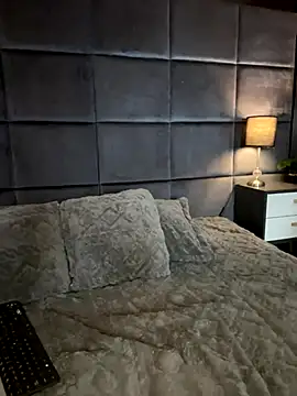 CHERRYY BOMB  online show from 11/15/25, 03:08