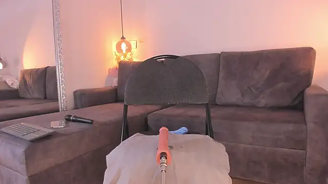 Isabella francoo online show from 11/15/25, 12:34